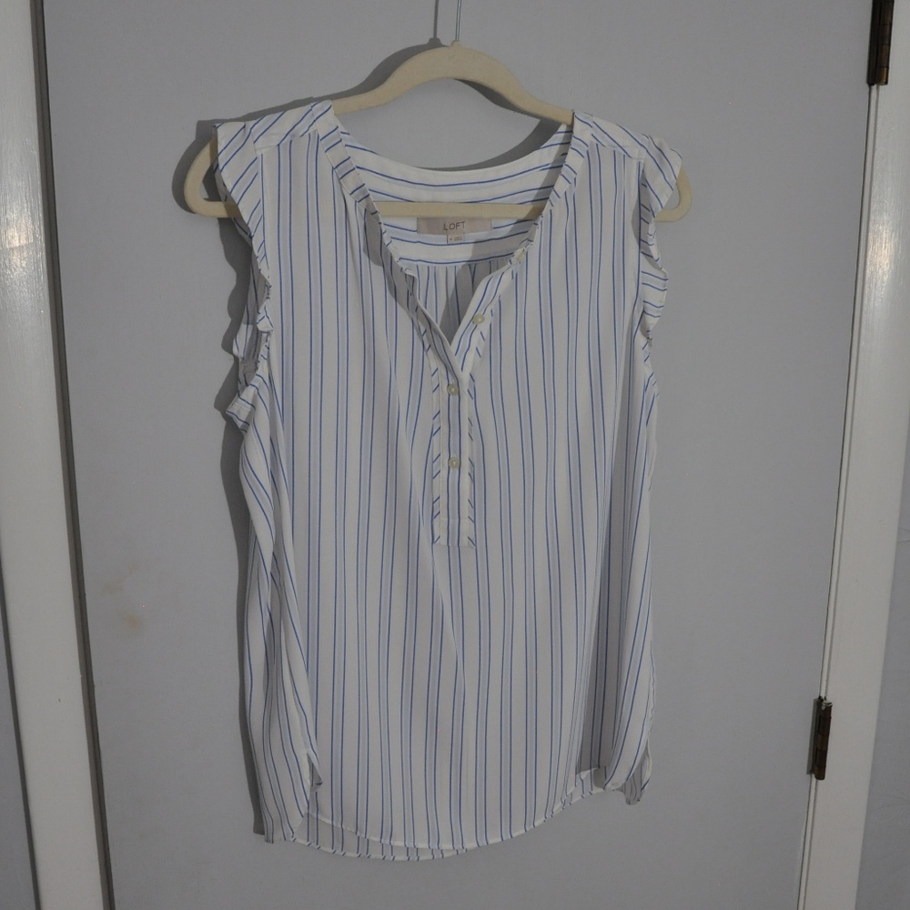 Loft Short Sleeve Flutter Top - image 1